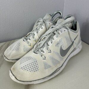 Nike Free TR Fit 5 Running Shoe Womens Size 9.5 704674-100 White